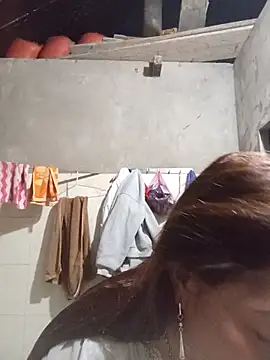 Yellow-pink online show from April 25, 1:36 pm