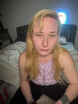 HotPurpleHaze online show from March 9, 11:19 pm