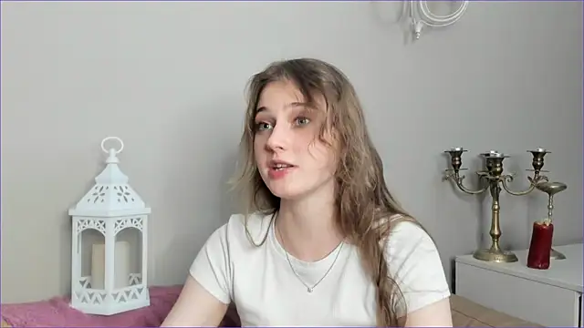 RubieHeiser online show from April 15, 6:08 pm