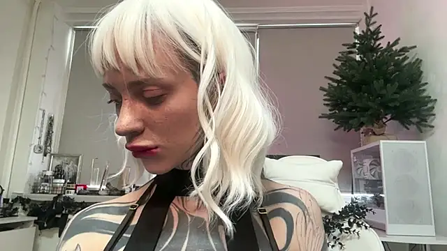 KizzieSherbert online show from March 23, 1:39 pm