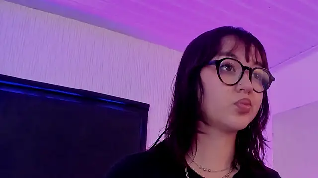 LilithBluum online show from April 28, 11:14 am