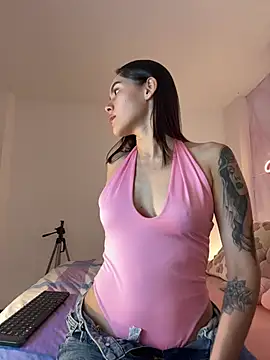 Adalyn Cute online show from March 18, 6:57 pm