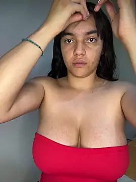 Alaia Blosson online show from May 5, 12:35 am
