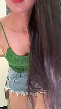 Lynn 33 online show from June 26, 10:16 am