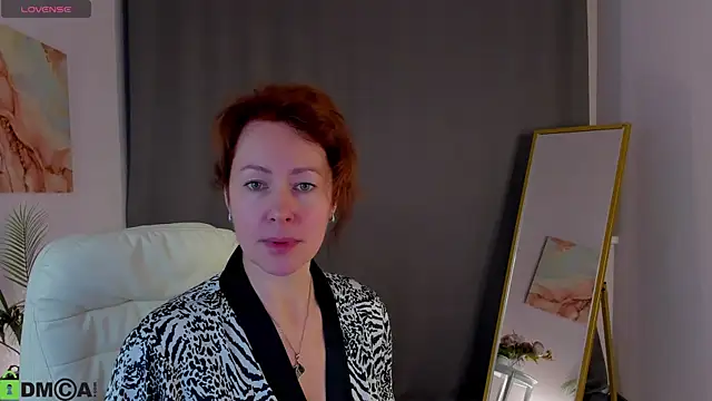 LeticiaRomano online show from April 28, 4:05 am