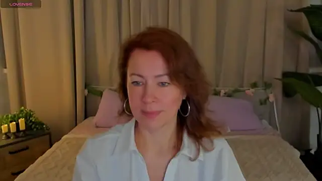 LeticiaRomano online show from April 18, 4:04 am