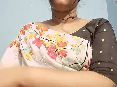 Emma 4433 online show from April 18, 7:58 pm