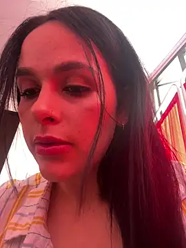 leila moretti online show from March 26, 3:58 pm