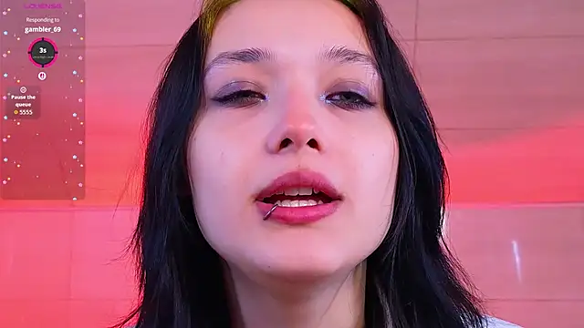 DarcyBlackwood online show from April 19, 1:38 am