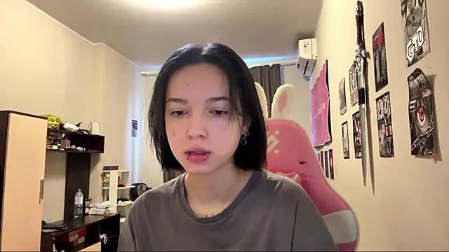 KateMiragee online show from March 20, 10:09 am