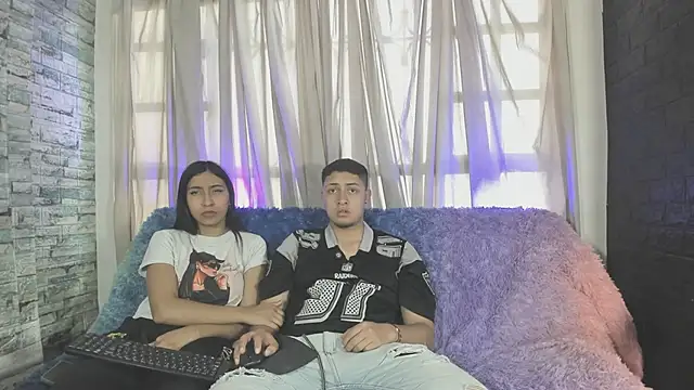 NoahAndBunny online show from April 24, 12:30 pm