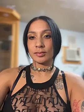 Snapshot of FerrariFrench chatting on October 10, 8:08 am FerrariFrench online show from October 10, 8:08 am