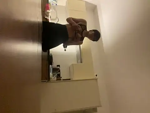 DtPORNBITCH online show from March 19, 2:16 am