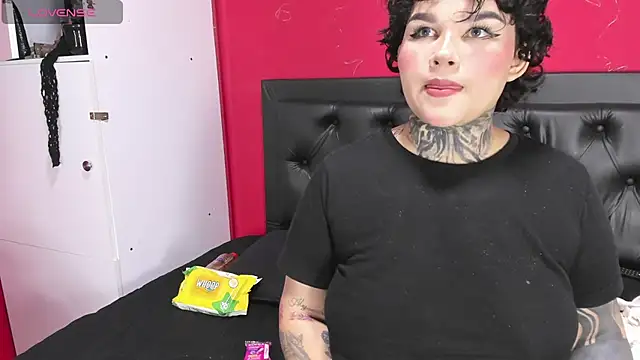 Abbyhilton  online show from May 3, 5:22 am