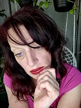 PurpleBunnyxo online show from May 7, 4:21 pm