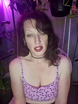PurpleBunnyxo online show from May 12, 5:05 am