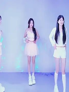 imao0989 online show from April 16, 10:15 am