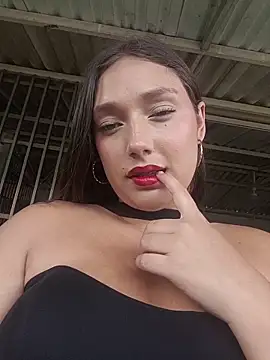 Naughty-Samanta- online show from May 4, 2:10 pm