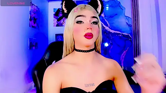 blonde queen- online show from June 10, 7:56 pm