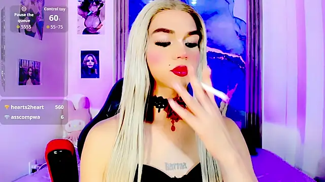 blonde queen- online show from May 19, 1:56 am