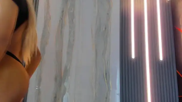 Brittany shining3 online show from March 16, 8:24 pm