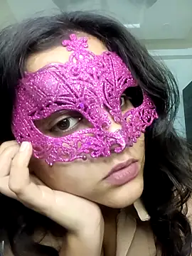 Hottymahi7 online show from March 18, 7:30 pm