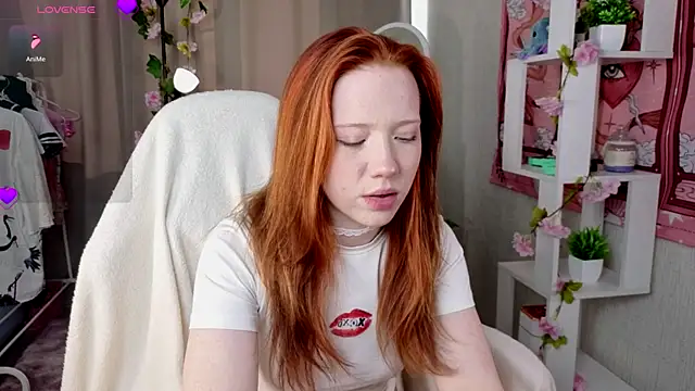 Sparky fox online show from May 22, 1:58 am