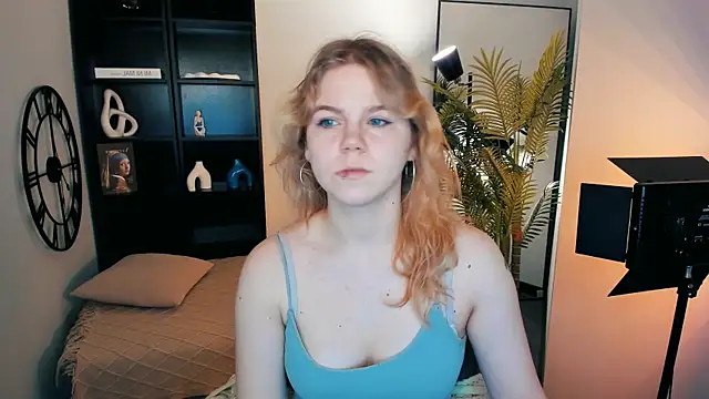 ElizabethVane online show from August 6, 5:36 am