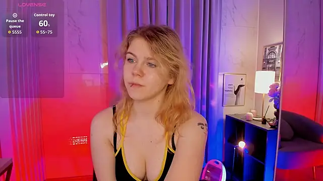 ElizabethVane online show from July 25, 5:14 am