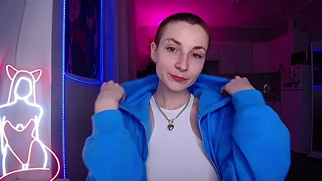 Hope Foxter online show from March 20, 8:25 pm