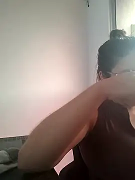 Aila Phone online show from April 8, 9:17 pm