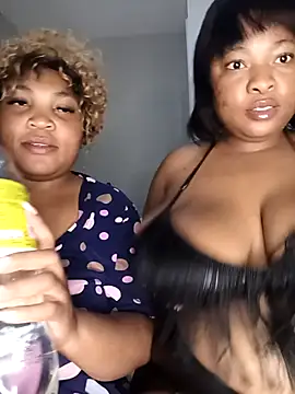 BeverlyQueen15 online show from March 30, 8:41 pm