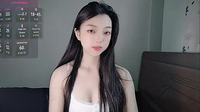 oblakitty  online show from April 24, 12:35 am