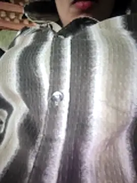 model seela online show from March 17, 4:22 pm