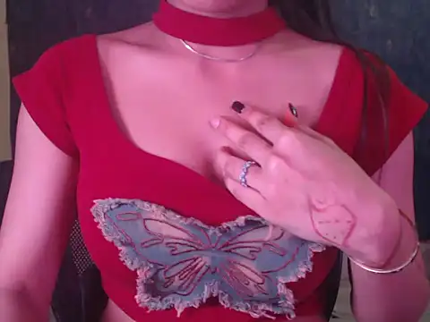 Naughty Nisha19 online show from May 1, 1:14 pm