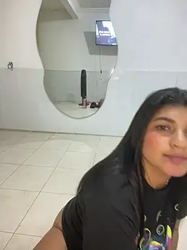 Mia rouseee online show from March 27, 10:43 pm