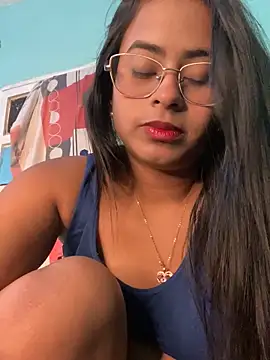lucirganaxxx online show from June 22, 3:36 am