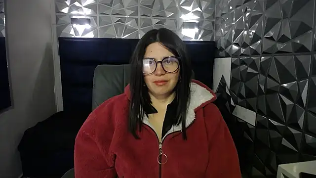 Cata black online show from April 15, 1:11 pm