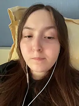 charmingggirl online show from May 20, 11:07 am