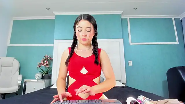 victoria cutee online show from May 1, 12:08 pm