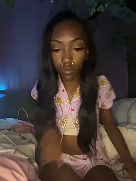 rosesgard3n online show from April 4, 2:43 am