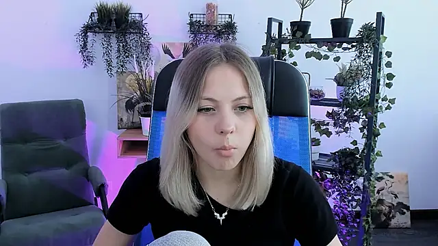 BlossomVibe online show from March 20, 7:57 am