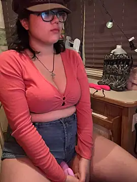 cumbot371 online show from March 21, 8:08 am