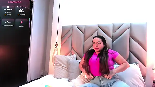SabrinaVantress online show from April 22, 6:10 am
