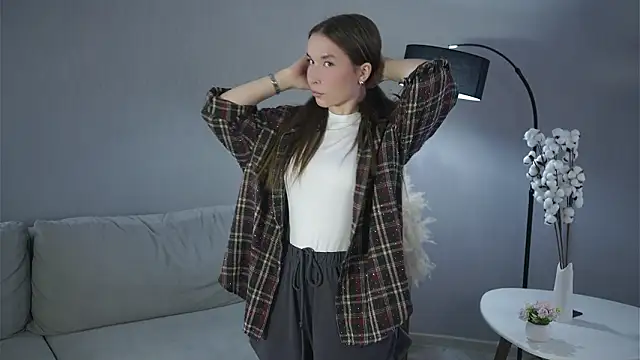 UshaDudney online show from March 21, 3:22 am