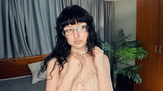 JordanSvetlik online show from April 29, 6:46 pm