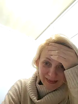 MiaLove183 online show from April 3, 2:04 pm