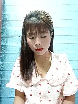 AmyLinee01 online show from July 13, 3:46 pm