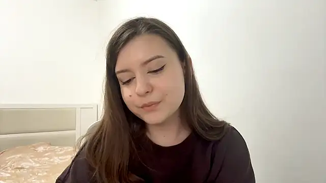 AliceMirage online show from March 25, 12:30 pm