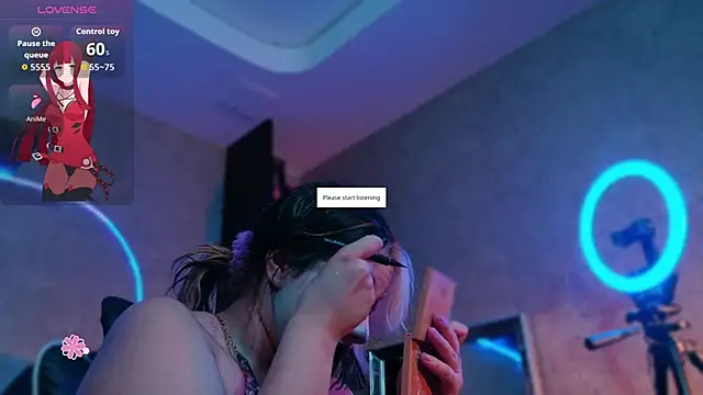 Carmillaa online show from June 22, 9:45 pm